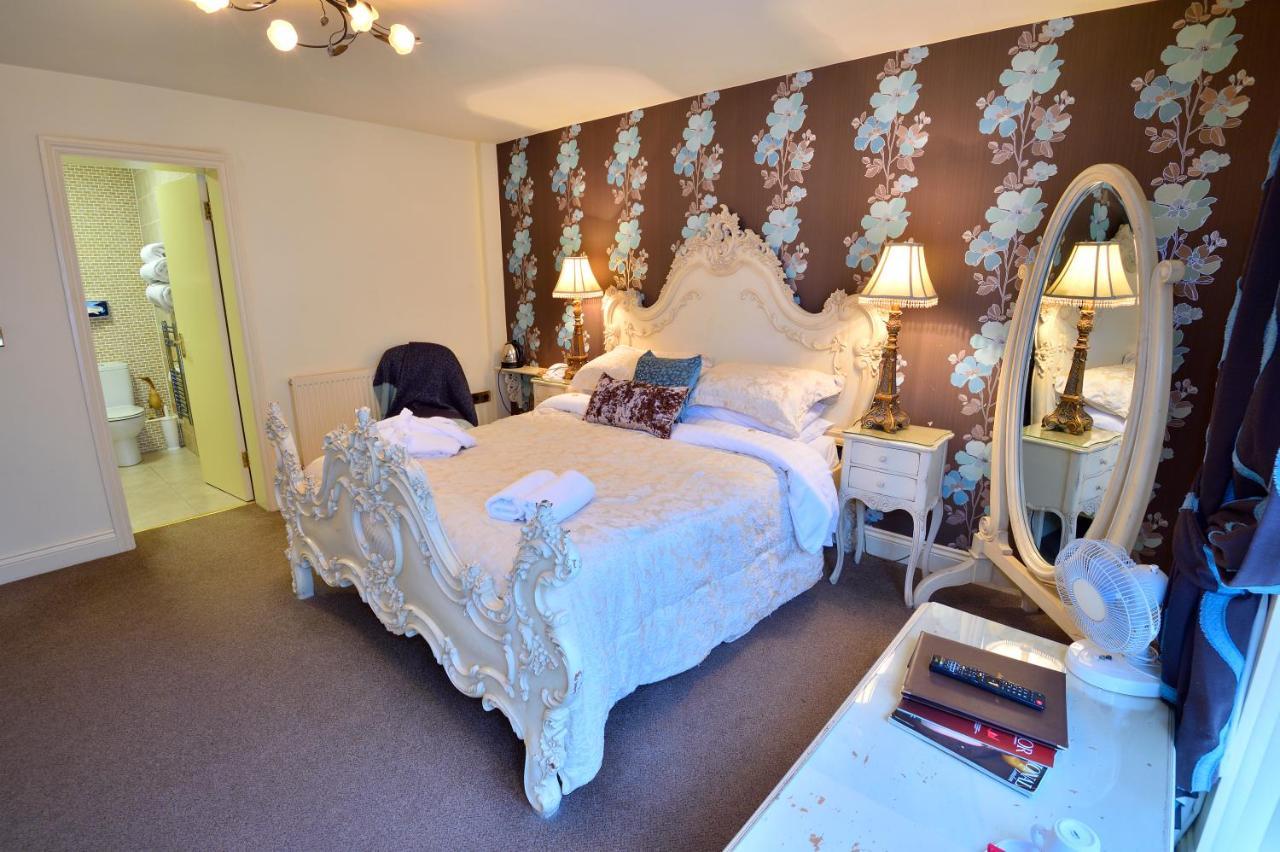 Angmering Manor Hotel Exterior foto