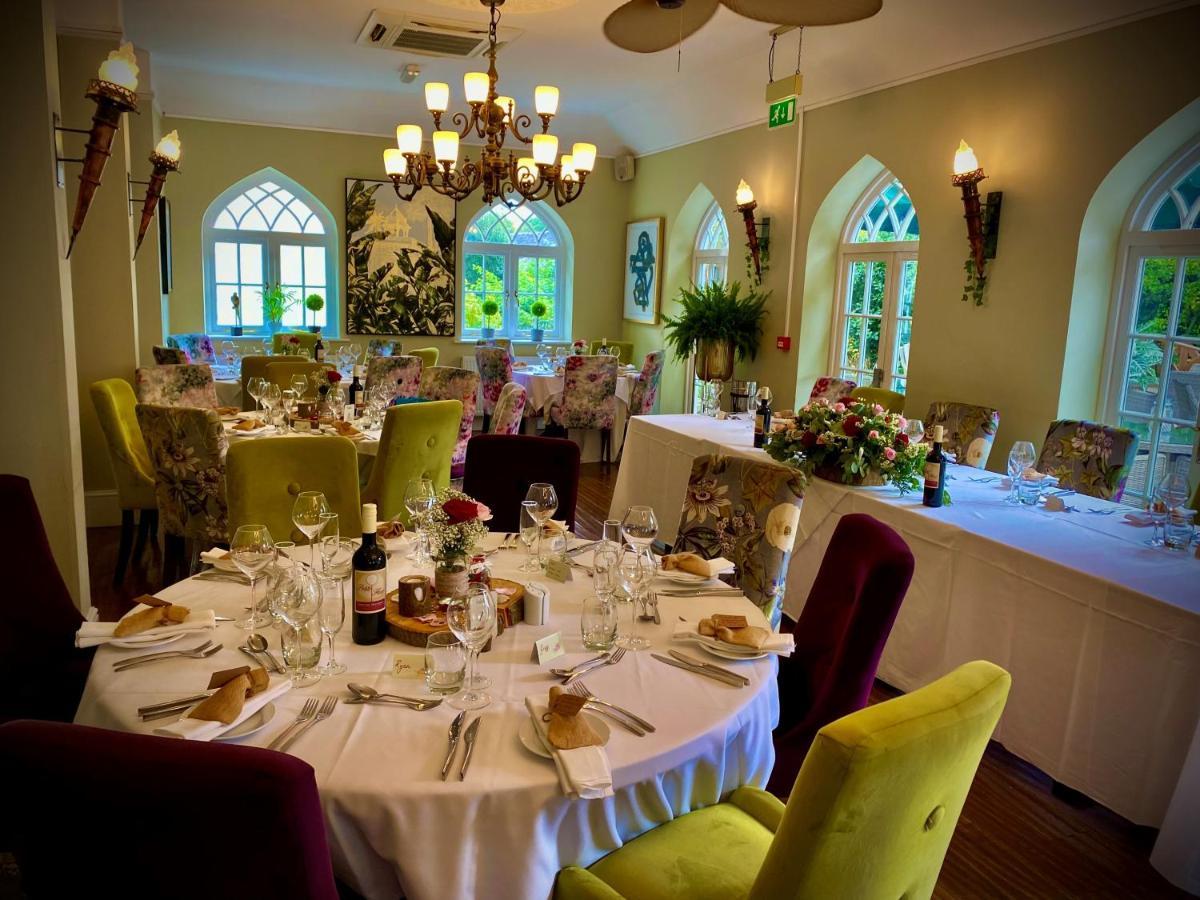 Angmering Manor Hotel Exterior foto